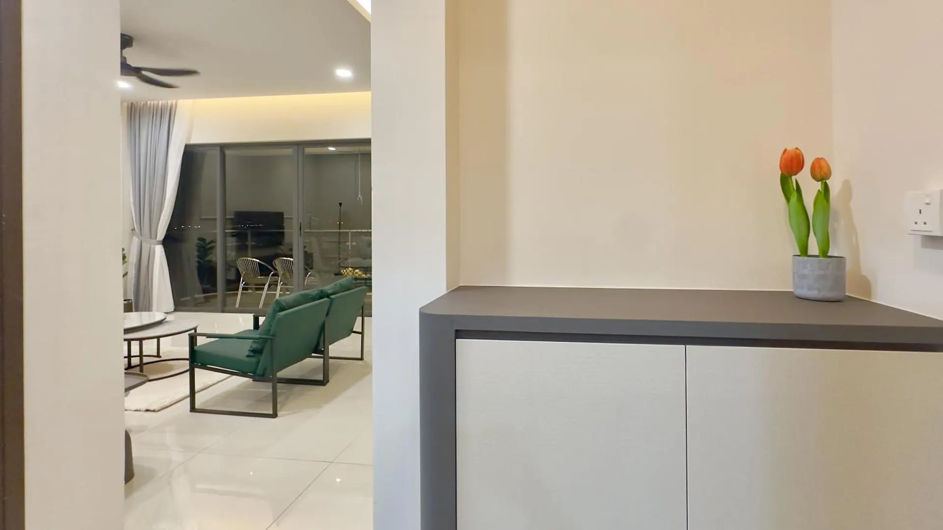 Superb Seaview 3 Balcony Near Ciq Jb 3B2B Apartamento Johor Bahru