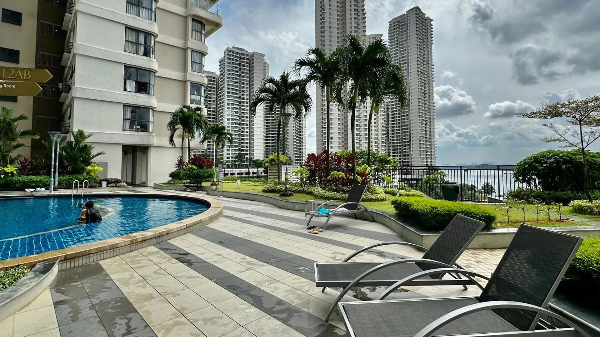 Superb Seaview 3 Balcony Near Ciq Jb 3B2B Apartamento Johor Bahru